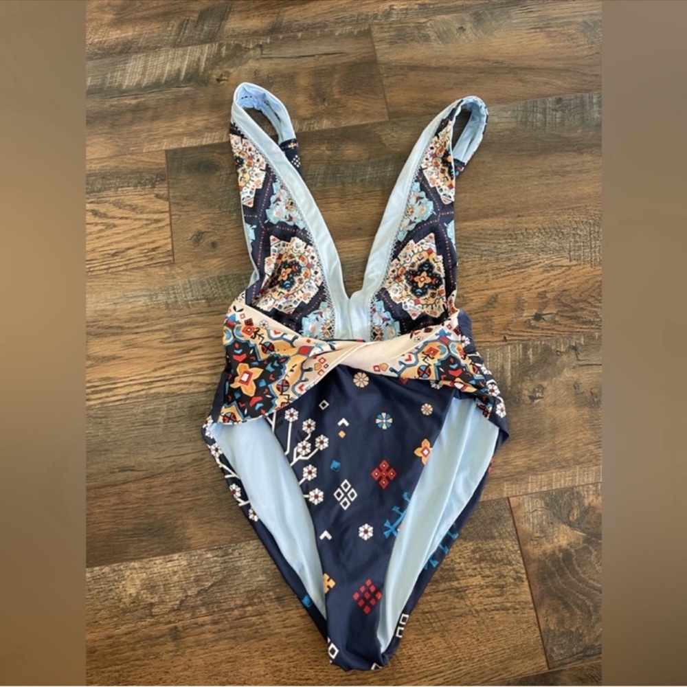 Agua Bendita Kezia Ellis One Piece Swimsuit - Picture 5 of 5